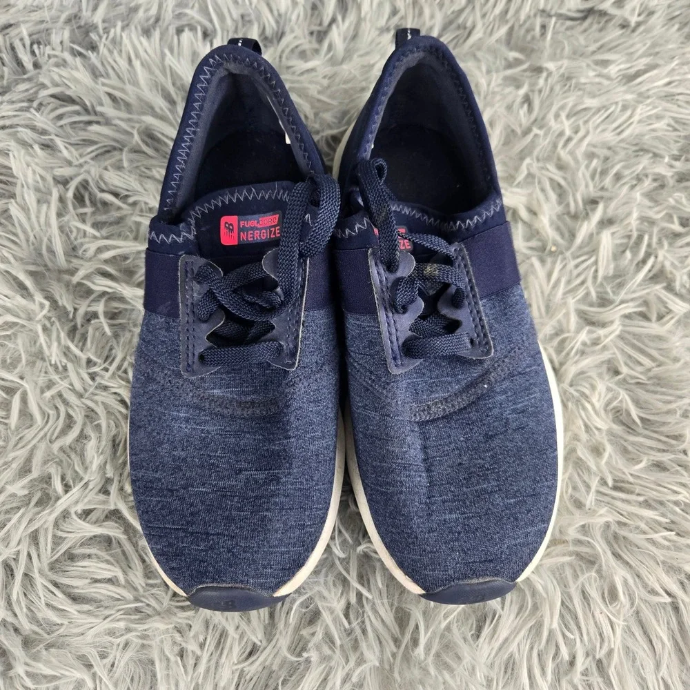 New Balance‎ FuelCore Nergize Kids Size 1Y Navy Blue Pink GSNCYNB Sneakers